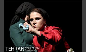 نمایش خانه‌اى در انتهاى خیابان بهار 6