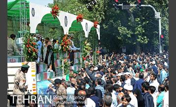 مراسم تشییع پیکرهای مطهر ۱۵۰ شهید تازه‌ تفحص‌ شده دفاع مقدس 14