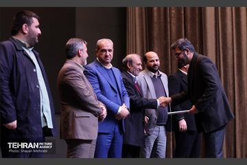 آیین تجلیل از برگزیدگان مناطق 22 گانه 30