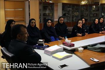 بدرقه دکتر داورزنى از تیم ملى والیبال بانوان  20
