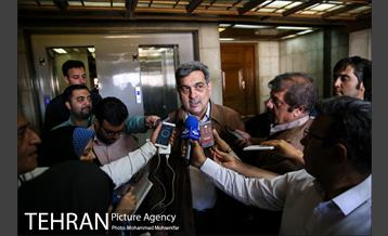 حضور شهردار تهران در صحن علنی شورا شهر 25