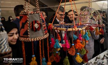 رونمایی از سند ایزو14001 ایستگاه مترو تربیت مدرس 17