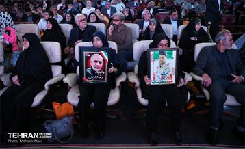 دیدار شهردار تهران با پیشکسوتان عرصه ایثار و شهادت منطقه 17 52