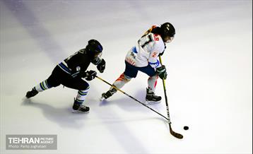 اسکیت هاکی روی یخ زنان 20