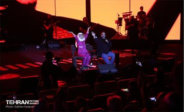 کنسرت رضا صادقی برای کودکان کار 3