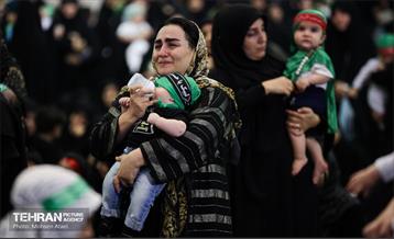 مراسم شیرخوارگان حسینی در مصلای تهران 11