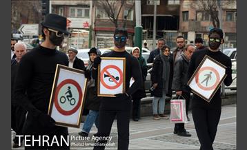 اجراهای خیابانی کمپین از خودمان شروع کنیم 27