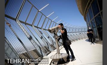 بازدید اصحاب رسانه از برج میلاد 23