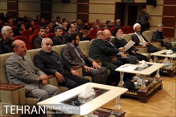 آیین تجلیل از خانواده های شهدای مدافع حرم 10