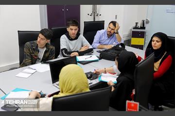 دوره گرافیک تبلیغاتی مدرسه کندو 9