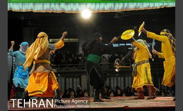 تعزیه خوانی در تکیه دو شهید دولت آباد 45