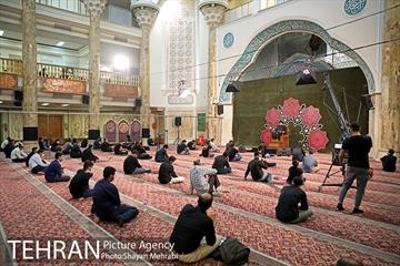 مراسم احیای شب نوزدهم در مسجد امام صادق(ع) 1