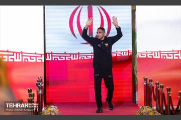 مراسم تجلیل از کشتی‌گیران قهرمان جهان (جشنی برای ایران) 116