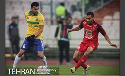 دیدار تیم های پرسپولیس  و صنعت نفت آبادان 4
