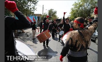 برگزاری مراسم سوگواری سالار شهیدان امام حسین (ع) در محلات منطقه 15 15