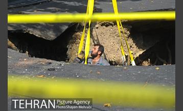 ریزش بخشی از خیابان پیامبر اتوبان ستاری -2 38