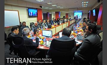 نشست هم اندیشی رئیس سازمان حمل و نقل و ترافیک با مدیران رسانه ها 18