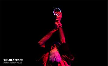 نمایش «سیب، فانوس، کشتی» 1