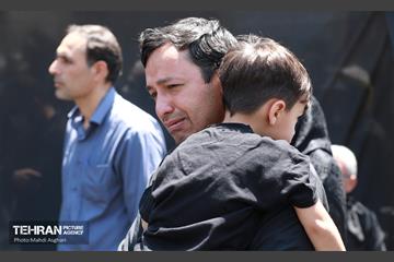 عزاداری ظهر عاشورا در میدان شهید طهرانی مقدم