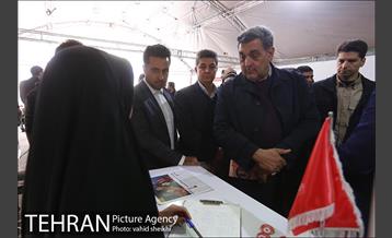 بازدید شهردار تهران از گذر نوآوری در میدان هفت تیر 7