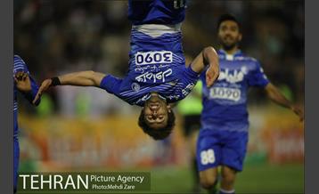 دیدار تیم‌های فوتبال پدیده و استقلال