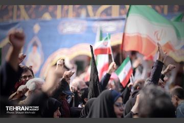 تشییع پیکر مطهر شهدای ناوشکن دنا 40