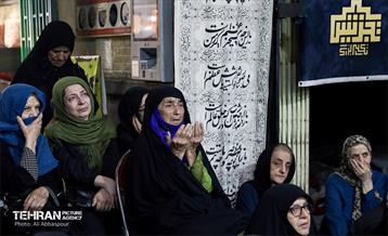 تعزیه در تکیه تجریش 11