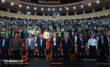 مراسم تقدیر و تجلیل از خادمان اربعین حسینی 52