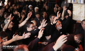 نماز جمعه عاشورایی در منطقه ۵ 4