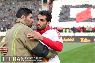 دیدار تیم های فوتبال پرسپولیس و گسترش فولاد