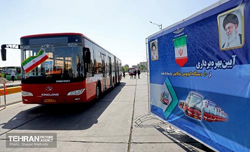 آیین بهره‌برداری از ۴۰ دستگاه اتوبوس دوکابین بازسازی شده 9