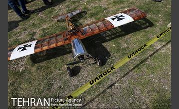 پرواز مدل ها بر فراز آسمان پایتخت 13