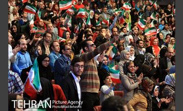 جشن روز جمهوری اسلامی در برج میلاد  1