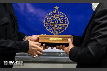 دیدار شهردار تهران با تولیت آستان علوی