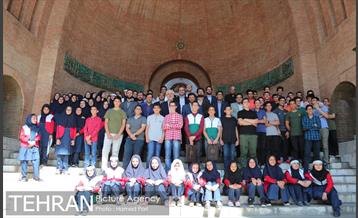 بازدید شجاع پوریان و دانش آموزان از موزه ملی ایران 16