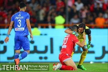 دیدار استقلال و پرسپولیس در لیگ برتر فوتبال 21