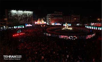 رویداد «شب ایران» در میدان انقلاب اسلامی 19