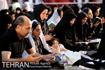 احیای شب نوزدهم ماه مبارک رمضان در حرم امام خمینی(ره) 24