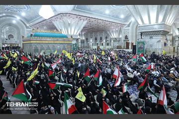 اولین همایش مسجد برقرار در حرم امام(ره) 24