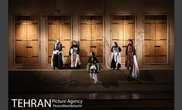 نمایش خانه برنارد آلبا 2