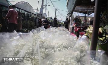 بازار گل شهید محلاتی در آخرین روزهاى سال 38