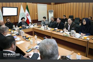 حضور عضو شورای اسلامی شهر در منطقه ۱8 14