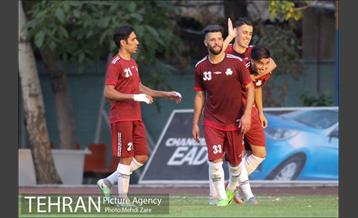 دیدار دوستانه تیمهای سایپا و فولاد خوزستان