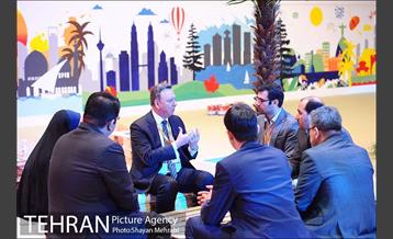 دیدار دبیر کل سازمان ICLEI با چند تن از مدیران شهردارى تهران 16