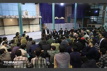نشست صمیمانه شهردار تهران با دانش آموزان بسیجی سراسر کشور 15