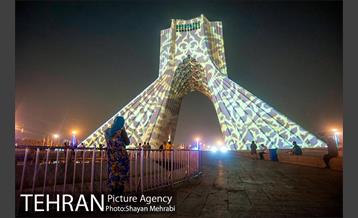 سمفونی نور سیمرغ صلح بر روی برج آزادی 15