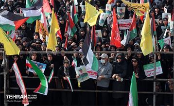 مراسم تشییع پیکر شهید سردار عباس نیلفروشان - ۱ 41