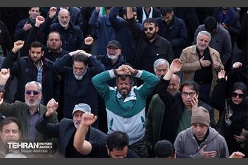 اجتماع مردم تهران در پی شهادت رهبر انقلاب - 1 12