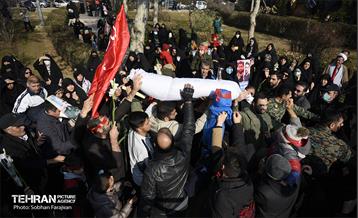 تشییع پیکر شهید گمنام در منطقه ۲۱