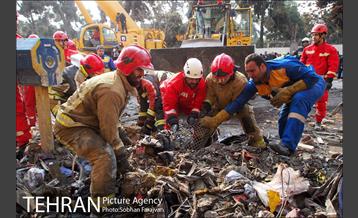 دومین روز عملیات امداد و نجات حادثه پلاسکو-1 12
